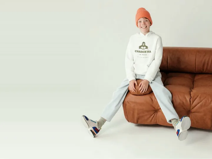 Hoodie mit chasch ha Logo